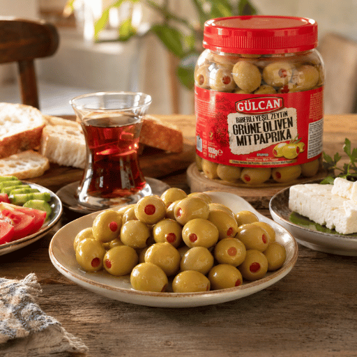 1 kg Gülcan Biberli Yeşil Zeytin
